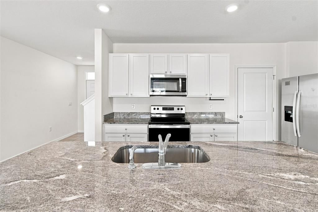 For Rent: $2,400 (4 beds, 2 baths, 2260 Square Feet)