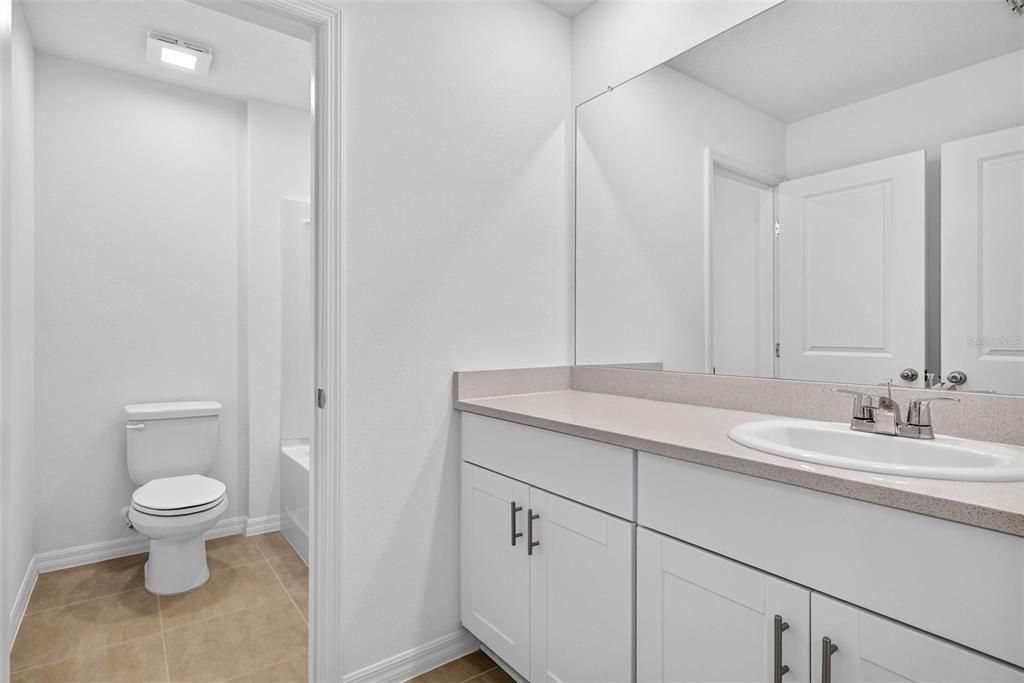 For Sale: $342,999 (3 beds, 2 baths, 1853 Square Feet)