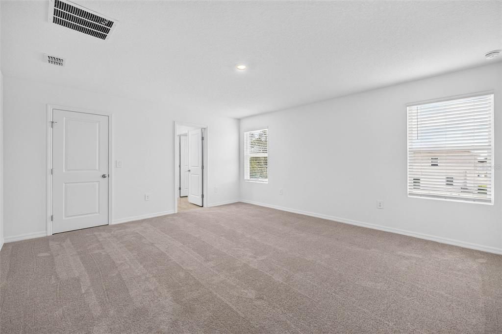 For Sale: $342,999 (3 beds, 2 baths, 1853 Square Feet)