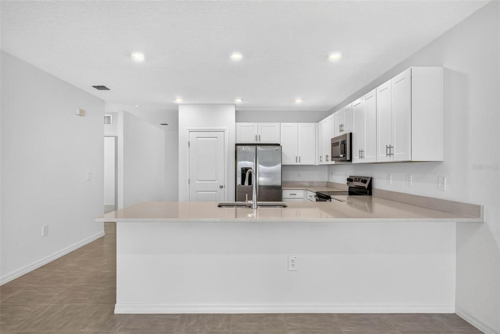 For Sale: $329,999 (3 beds, 2 baths, 1603 Square Feet)