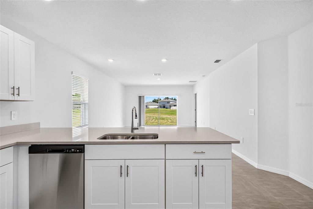 For Sale: $329,999 (3 beds, 2 baths, 1603 Square Feet)
