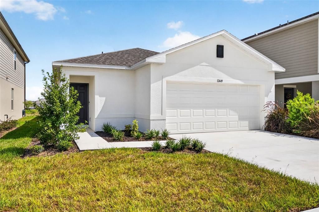 For Sale: $329,999 (3 beds, 2 baths, 1603 Square Feet)