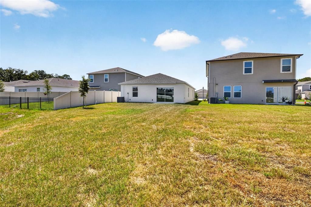 For Sale: $329,999 (3 beds, 2 baths, 1603 Square Feet)