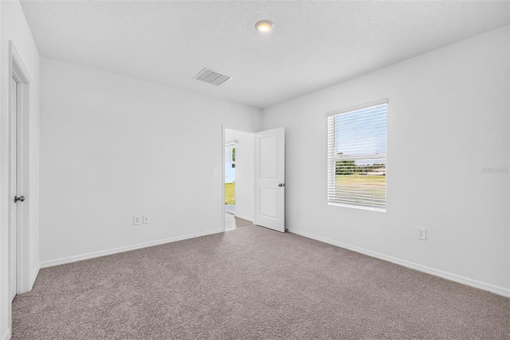 For Sale: $329,999 (3 beds, 2 baths, 1603 Square Feet)