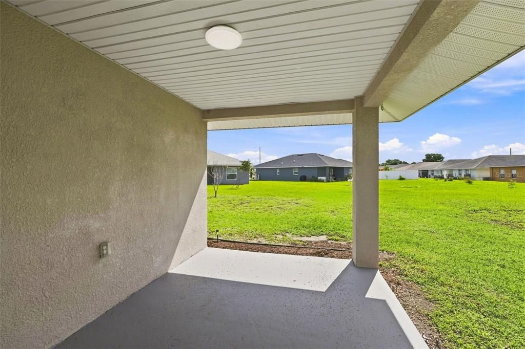 En Venta: $299,900 (4 camas, 2 baños, 1580 Pies cuadrados)