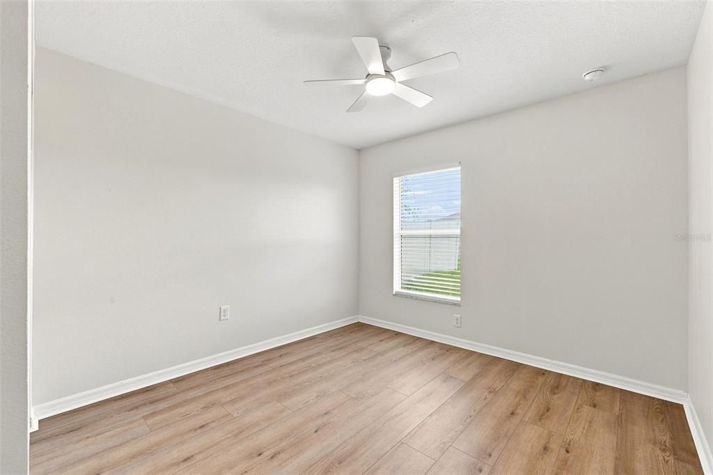En Venta: $299,900 (4 camas, 2 baños, 1580 Pies cuadrados)