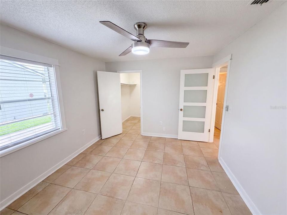 For Sale: $184,000 (1 beds, 1 baths, 674 Square Feet)