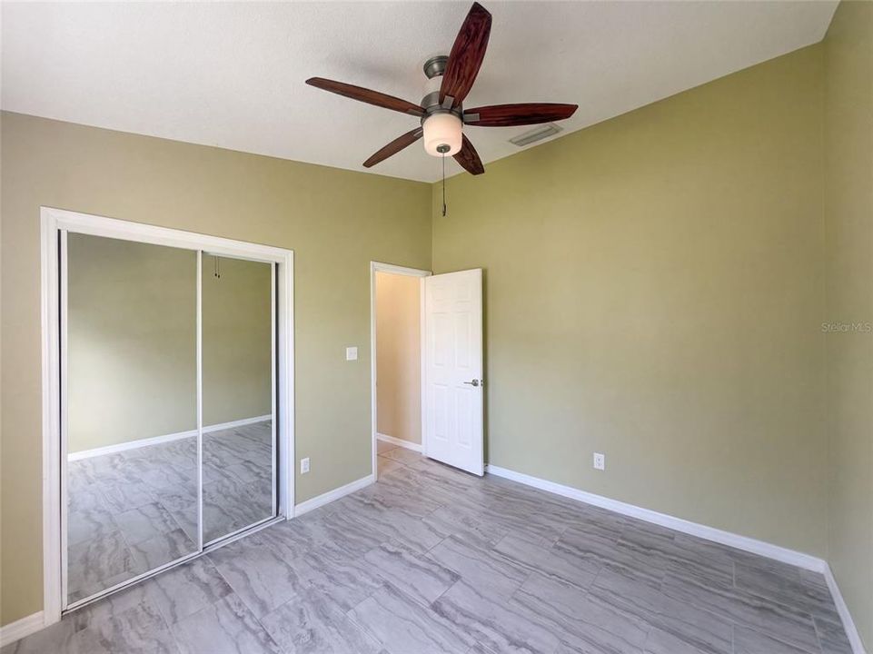 For Sale: $225,000 (2 beds, 2 baths, 1256 Square Feet)