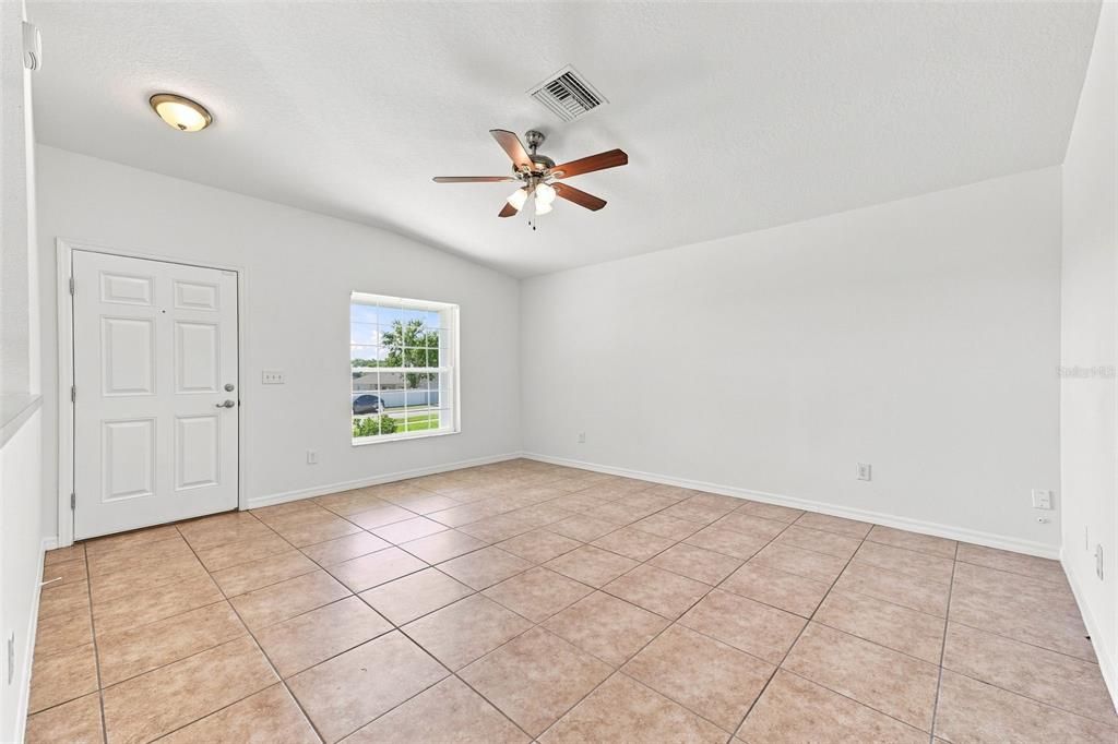 For Sale: $279,999 (3 beds, 2 baths, 1345 Square Feet)