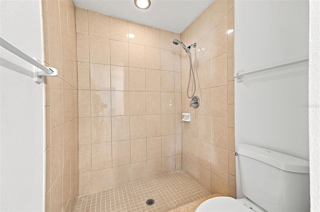 For Sale: $279,999 (3 beds, 2 baths, 1345 Square Feet)
