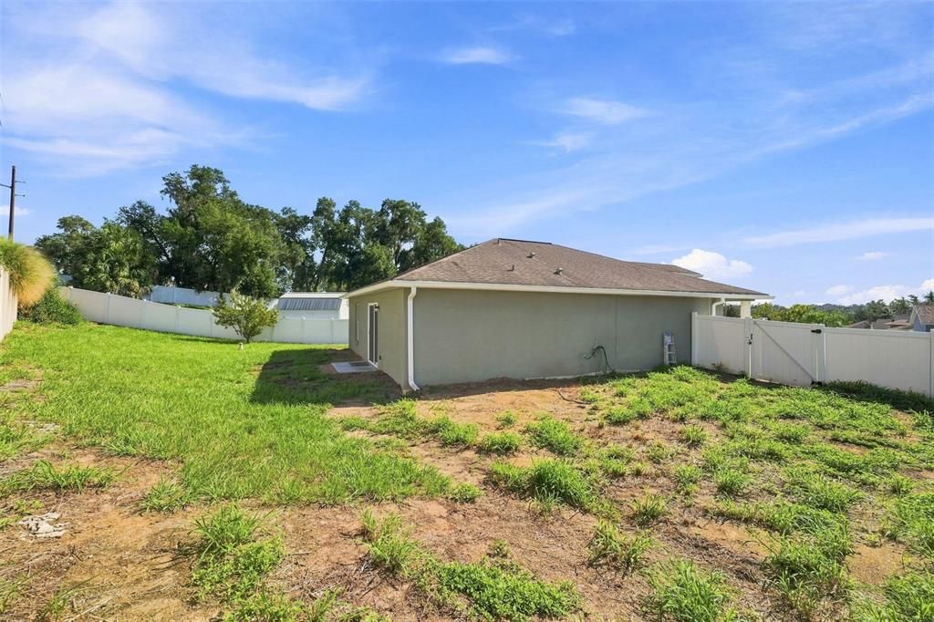 For Sale: $279,999 (3 beds, 2 baths, 1345 Square Feet)