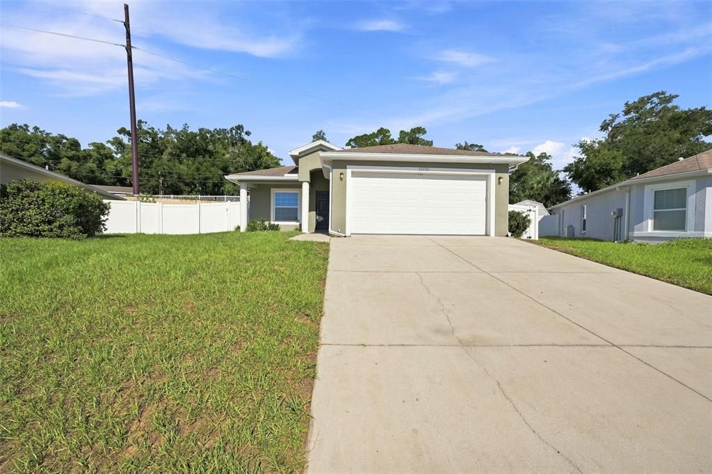 For Sale: $279,999 (3 beds, 2 baths, 1345 Square Feet)