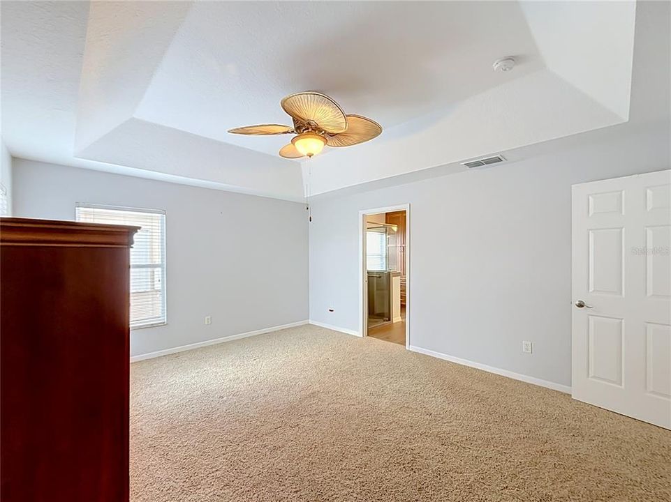 For Sale: $260,000 (2 beds, 2 baths, 1847 Square Feet)