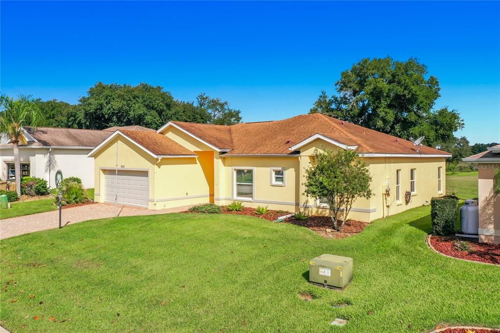 For Sale: $260,000 (2 beds, 2 baths, 1847 Square Feet)