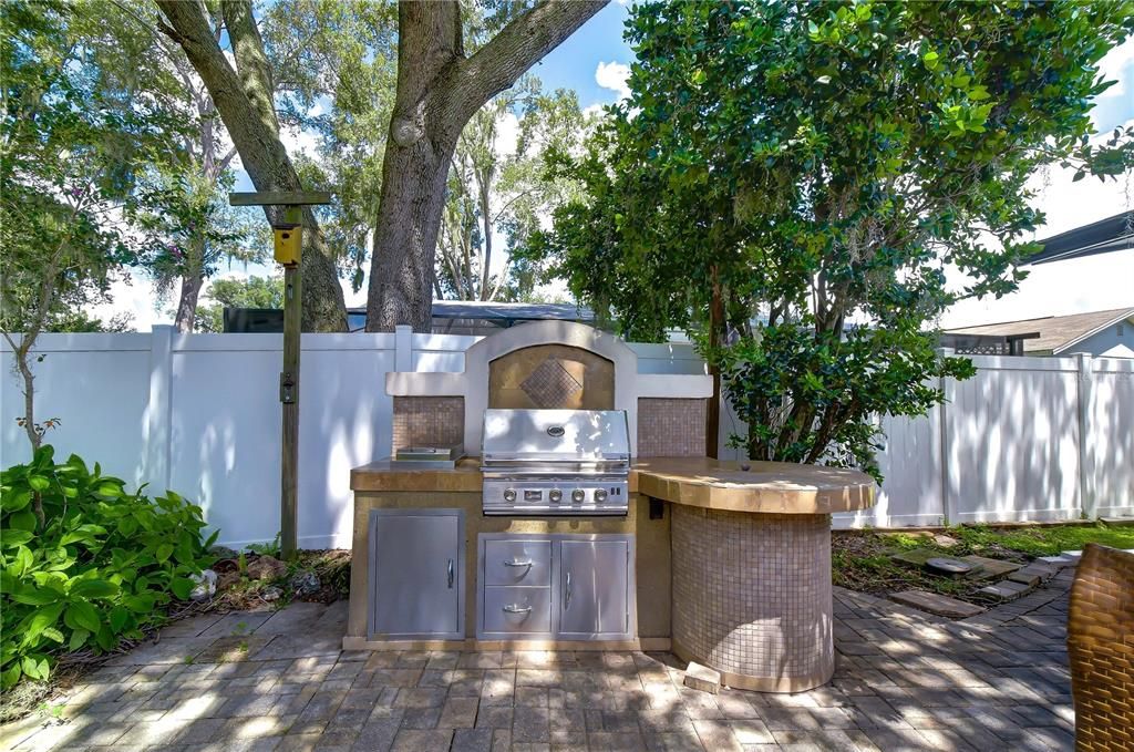 For Sale: $460,000 (3 beds, 2 baths, 2252 Square Feet)