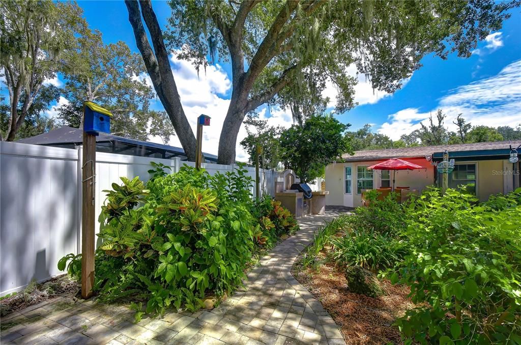 For Sale: $460,000 (3 beds, 2 baths, 2252 Square Feet)