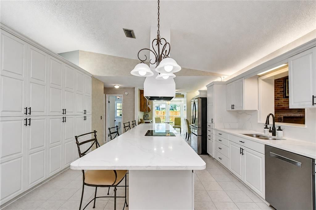 For Sale: $460,000 (3 beds, 2 baths, 2252 Square Feet)