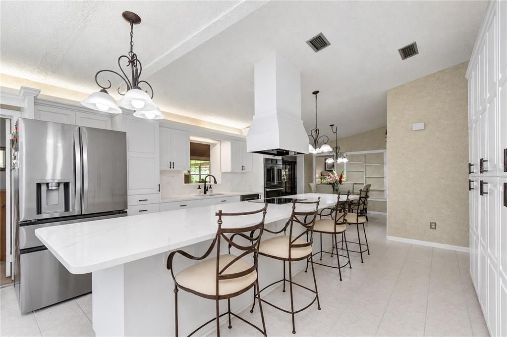 For Sale: $460,000 (3 beds, 2 baths, 2252 Square Feet)