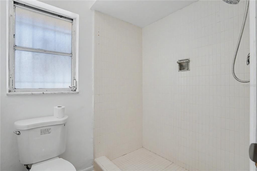 En Venta: $399,000 (3 camas, 2 baños, 1639 Pies cuadrados)