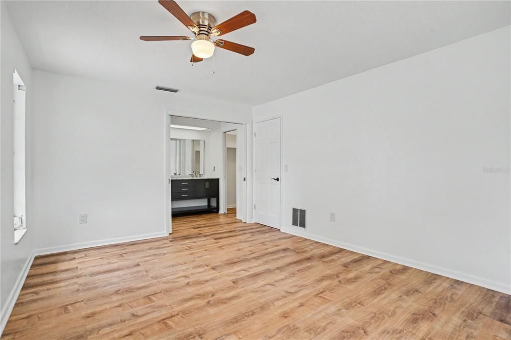 En Venta: $399,000 (3 camas, 2 baños, 1639 Pies cuadrados)