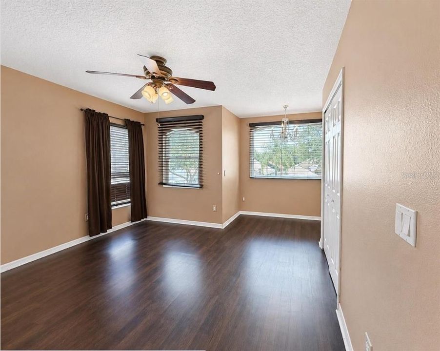 For Rent: $2,595 (4 beds, 2 baths, 2261 Square Feet)