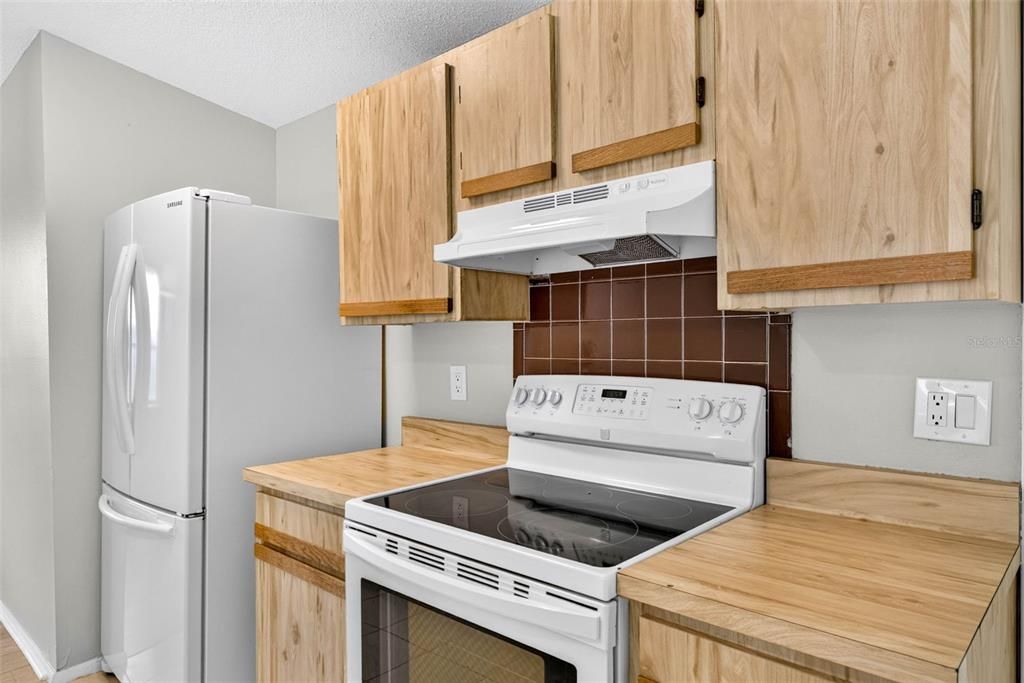 En Venta: $375,000 (3 camas, 2 baños, 1275 Pies cuadrados)