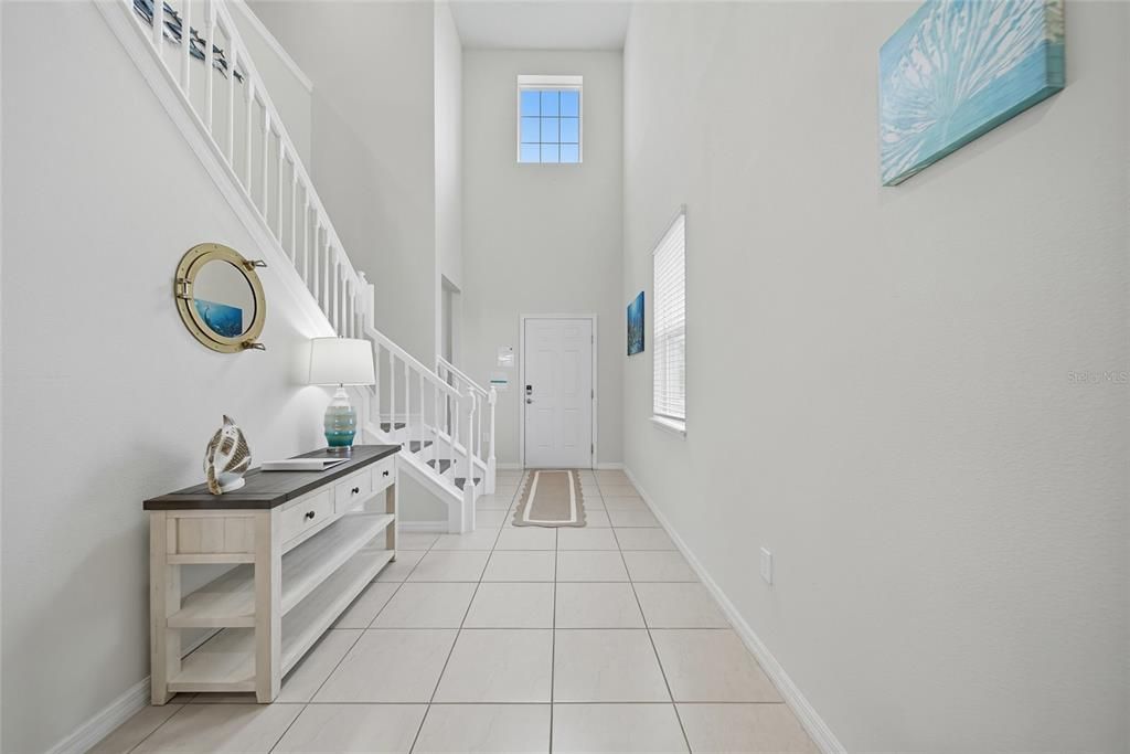 For Sale: $589,000 (5 beds, 4 baths, 2504 Square Feet)