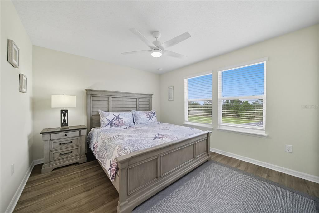 For Sale: $589,000 (5 beds, 4 baths, 2504 Square Feet)