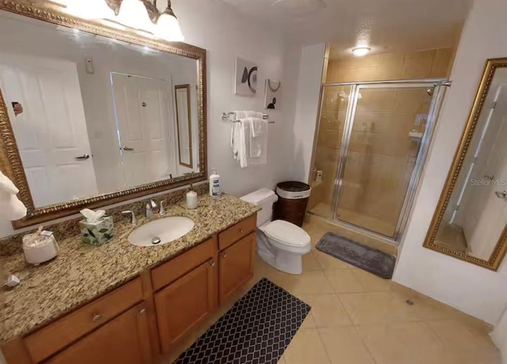 For Sale: $195,000 (1 beds, 1 baths, 823 Square Feet)