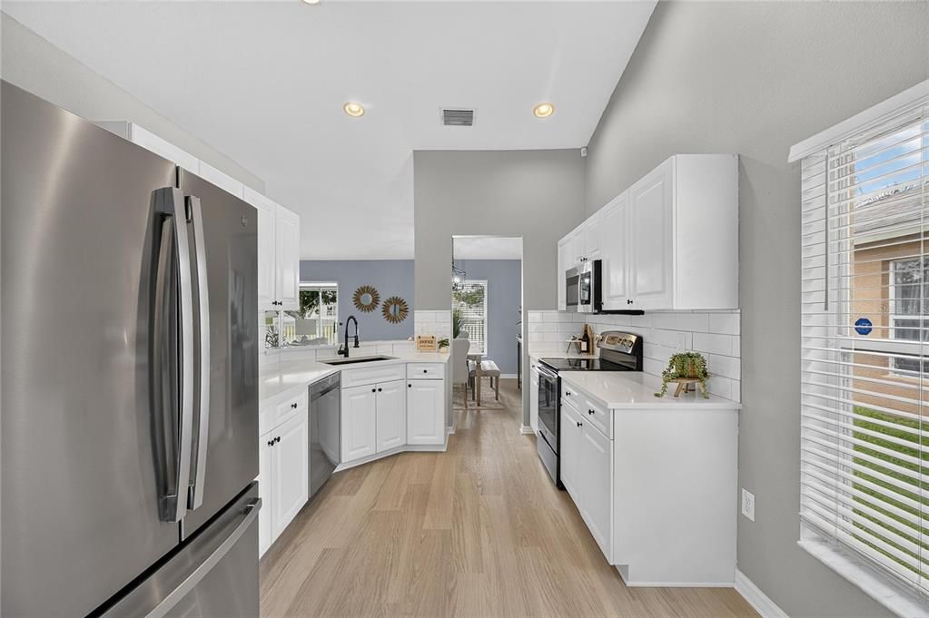 For Sale: $368,900 (3 beds, 2 baths, 1505 Square Feet)
