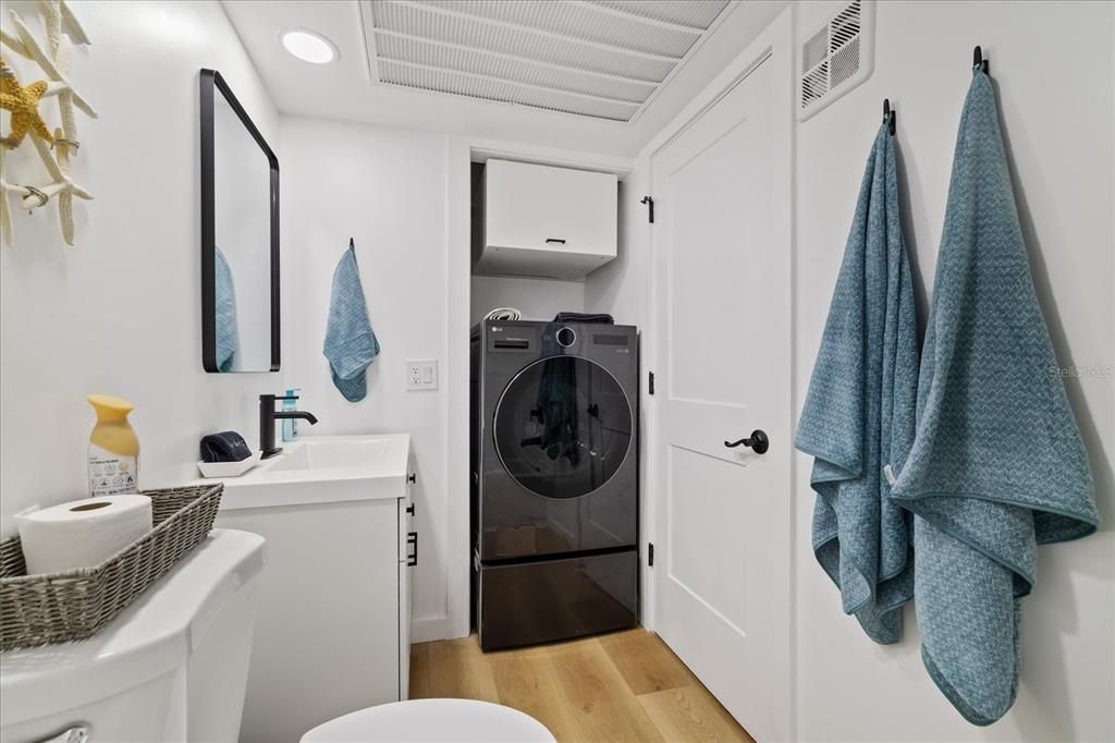 For Sale: $274,500 (1 beds, 1 baths, 430 Square Feet)
