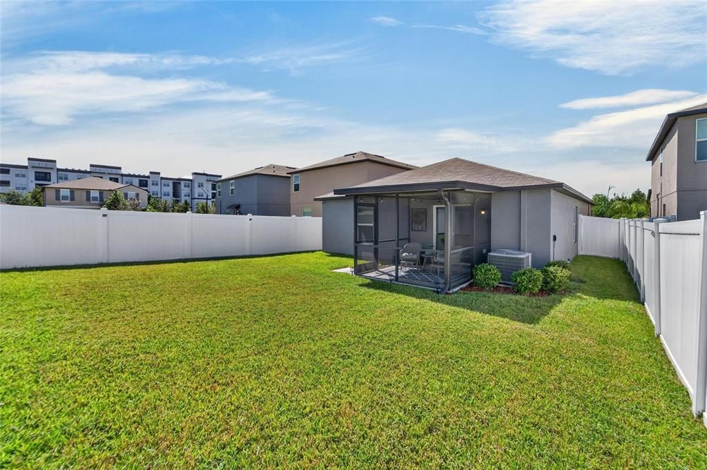 For Sale: $325,000 (3 beds, 2 baths, 1451 Square Feet)