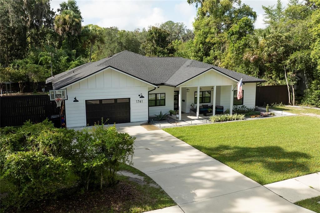 For Sale: $995,000 (4 beds, 3 baths, 2197 Square Feet)
