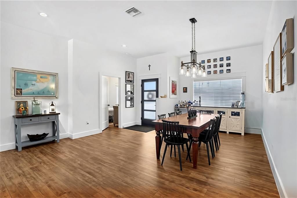 For Sale: $995,000 (4 beds, 3 baths, 2197 Square Feet)