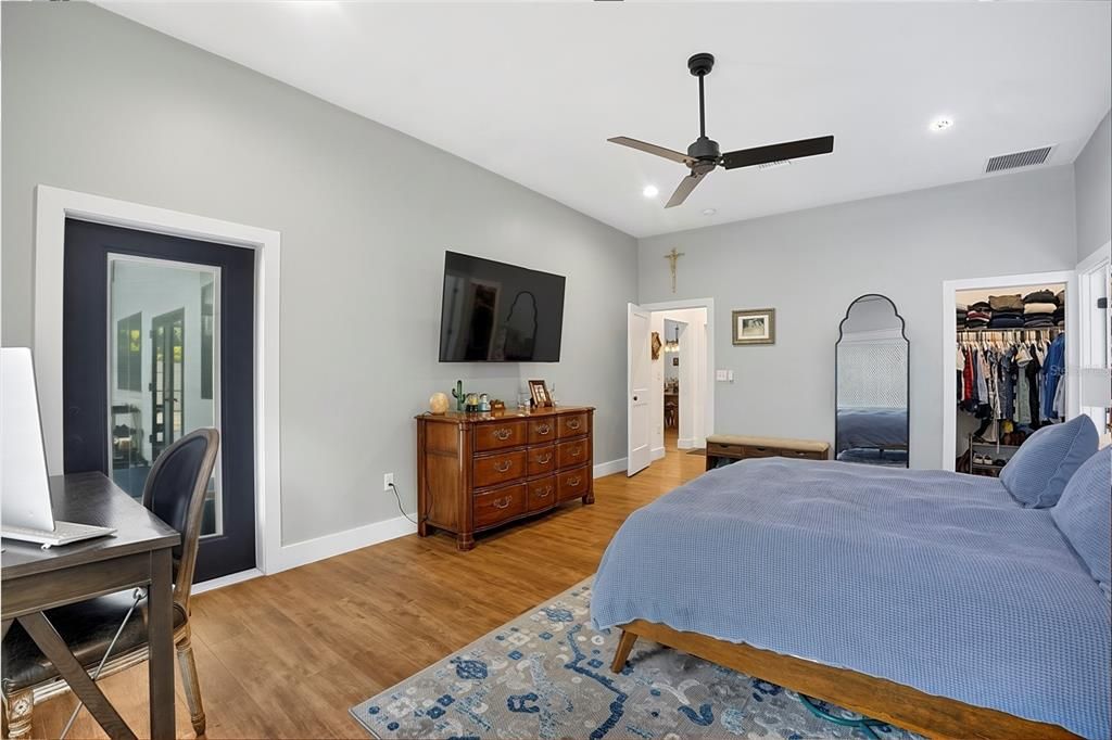 For Sale: $995,000 (4 beds, 3 baths, 2197 Square Feet)