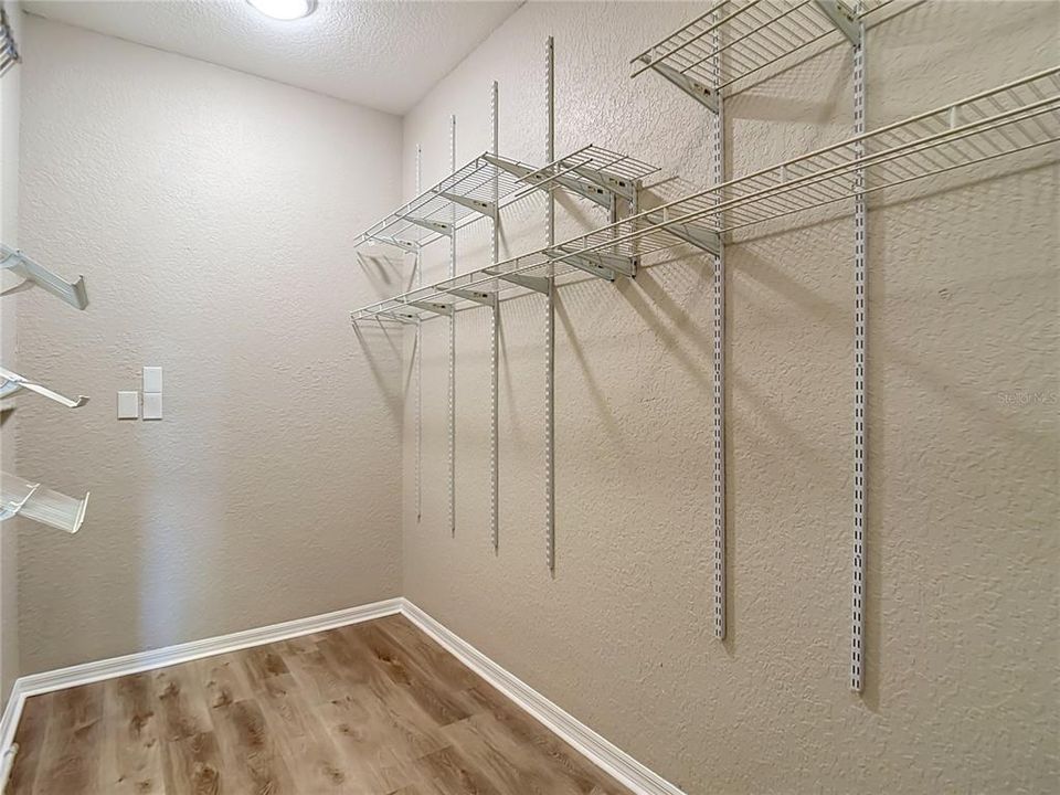 For Sale: $679,900 (4 beds, 3 baths, 2868 Square Feet)