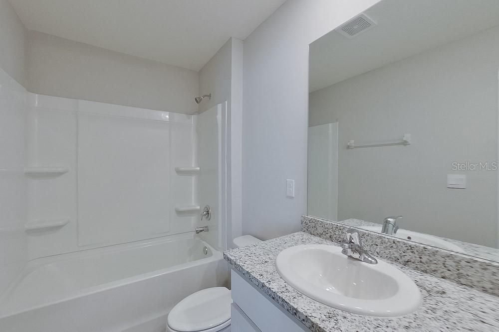For Rent: $2,145 (4 beds, 2 baths, 2176 Square Feet)