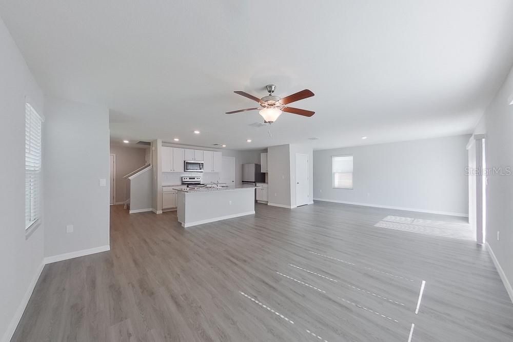For Rent: $2,145 (4 beds, 2 baths, 2176 Square Feet)