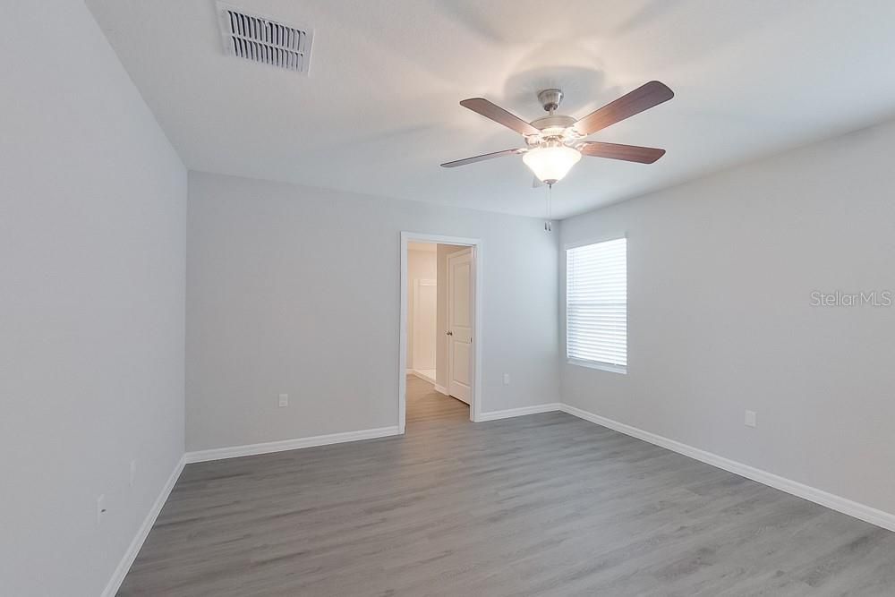 For Rent: $2,145 (4 beds, 2 baths, 2176 Square Feet)