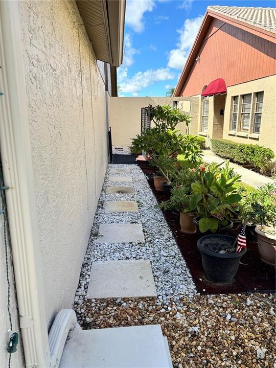 For Sale: $538,000 (4 beds, 2 baths, 1634 Square Feet)