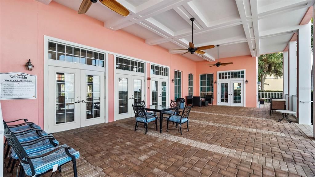 For Sale: $179,900 (1 beds, 1 baths, 562 Square Feet)