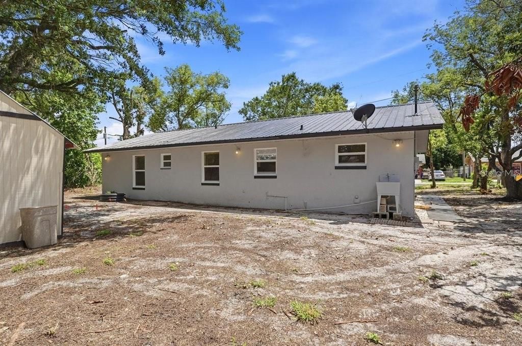 For Sale: $210,000 (3 beds, 2 baths, 1308 Square Feet)