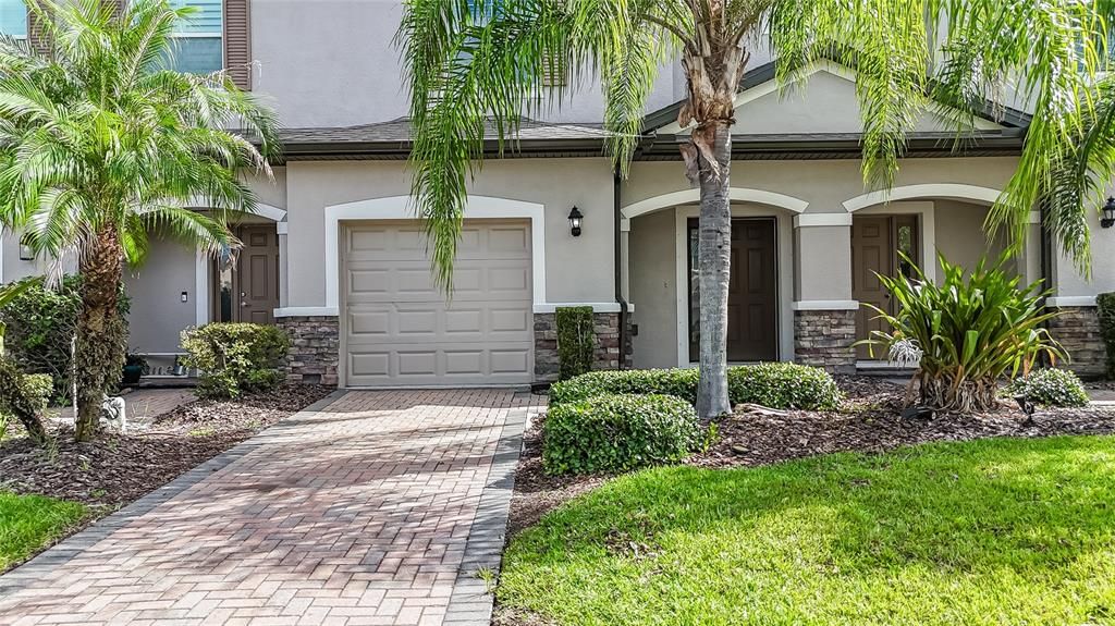 For Sale: $260,000 (3 beds, 2 baths, 1682 Square Feet)