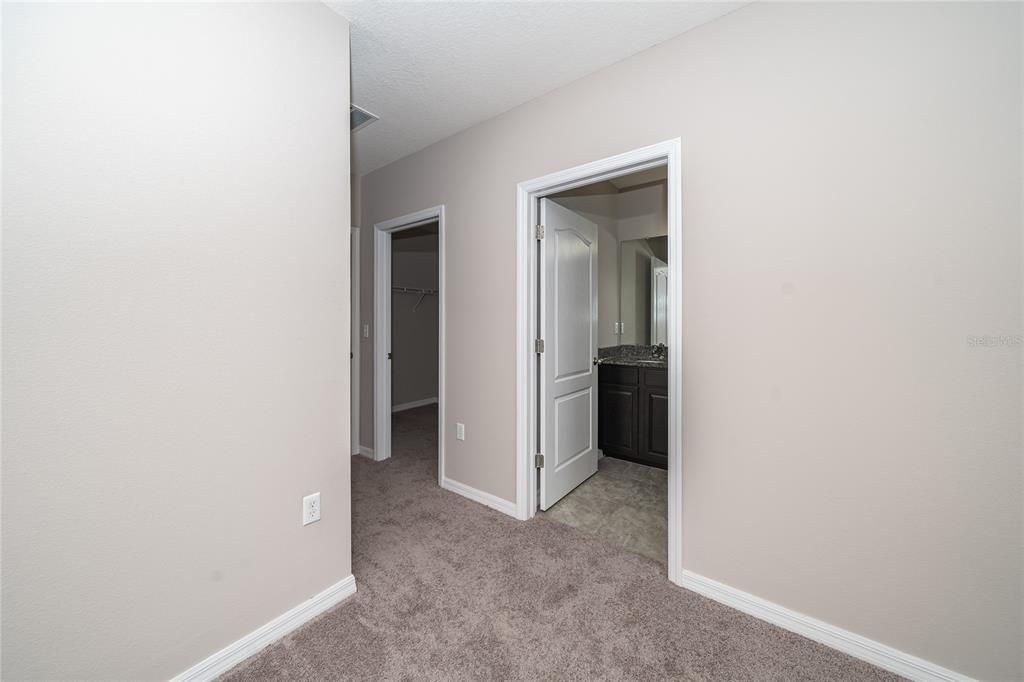 For Sale: $260,000 (3 beds, 2 baths, 1682 Square Feet)