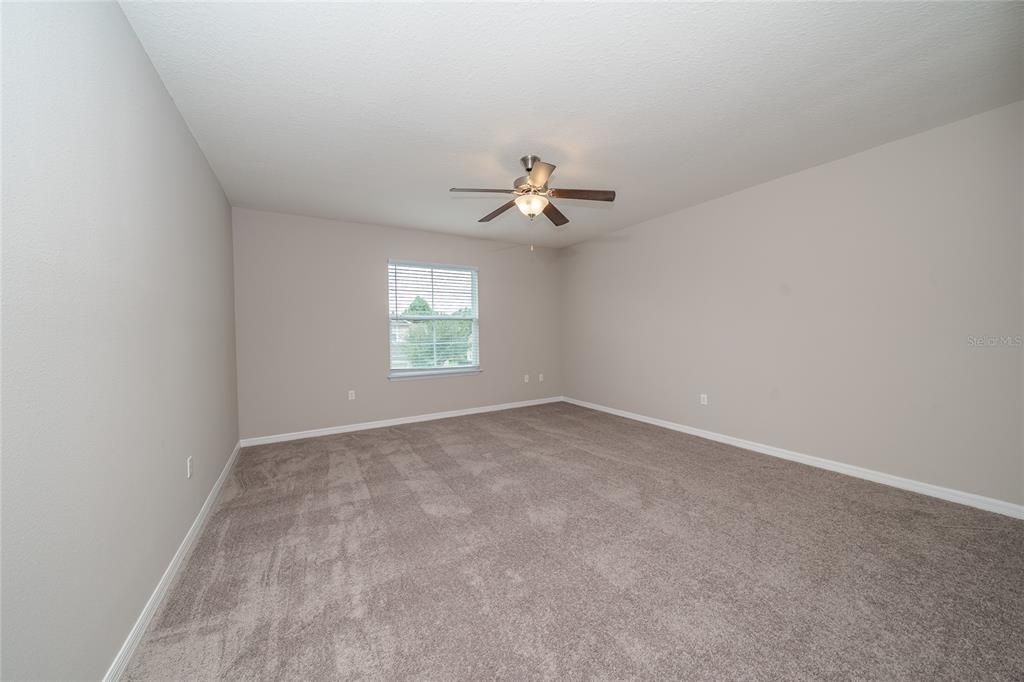For Sale: $260,000 (3 beds, 2 baths, 1682 Square Feet)