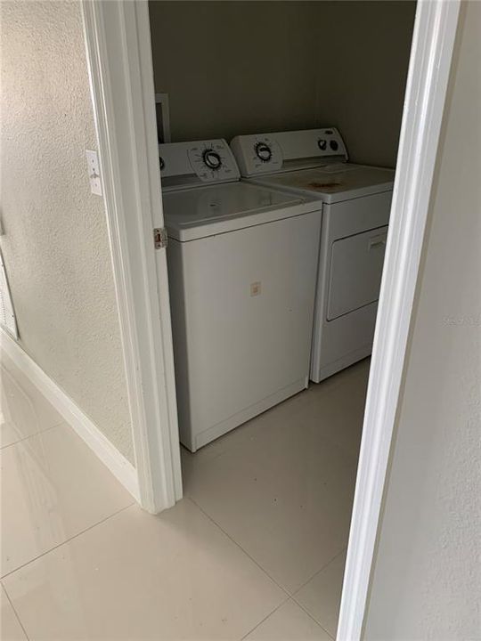 En Renta: $2,400 (3 camas, 2 baños, 1835 Pies cuadrados)