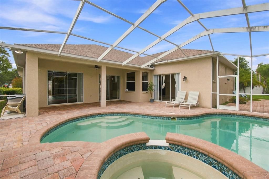 For Sale: $539,000 (5 beds, 3 baths, 2668 Square Feet)