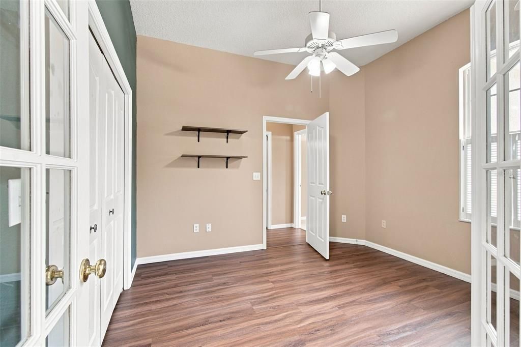 For Sale: $539,000 (5 beds, 3 baths, 2668 Square Feet)