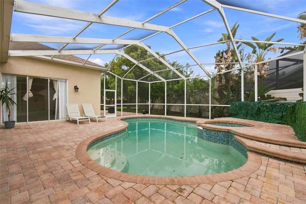 For Sale: $539,000 (5 beds, 3 baths, 2668 Square Feet)