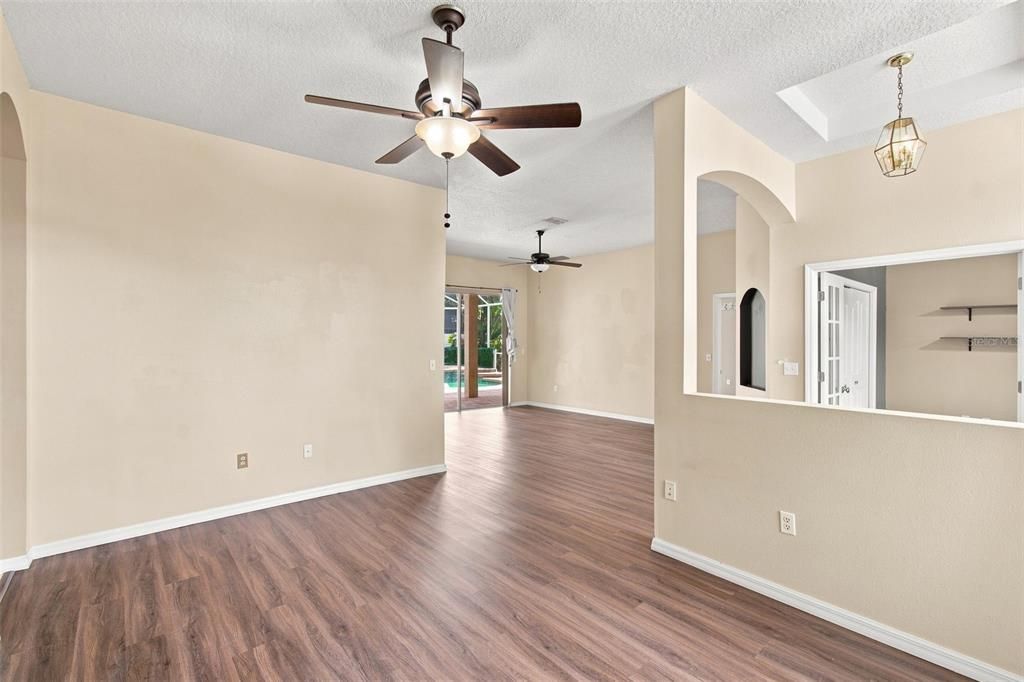 For Sale: $539,000 (5 beds, 3 baths, 2668 Square Feet)